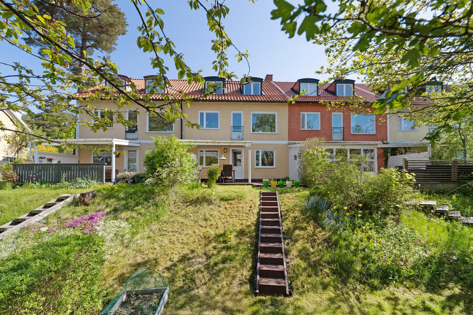 Radhus, Travarvägen 19, Jakobsberg, Järfälla