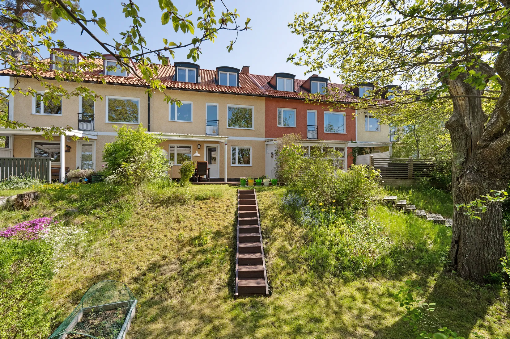 Radhus, Travarvägen 19, Jakobsberg, Järfälla
