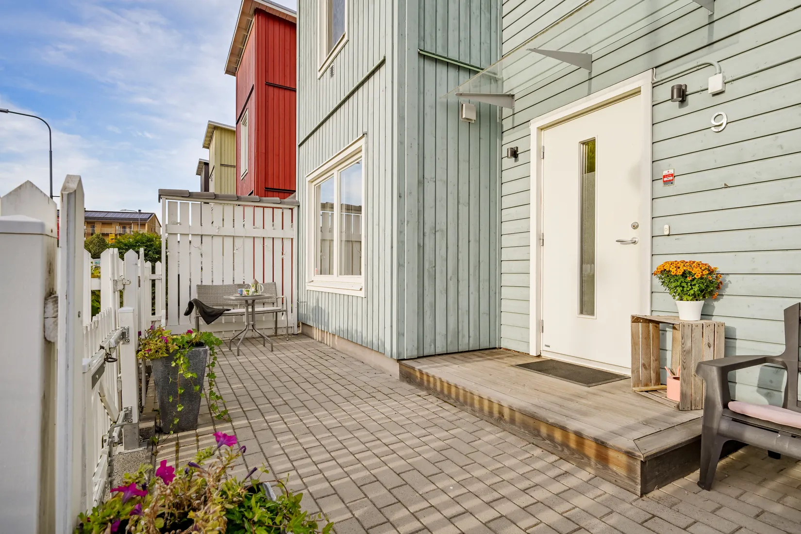 Radhus, Vällstavägen 9, Eds Allé, Upplands Väsby