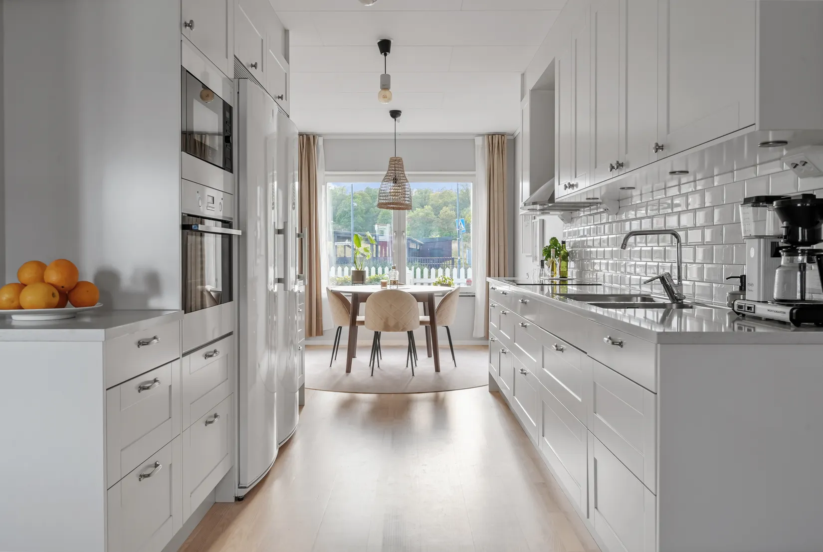 Radhus, Vällstavägen 9, Eds Allé, Upplands Väsby