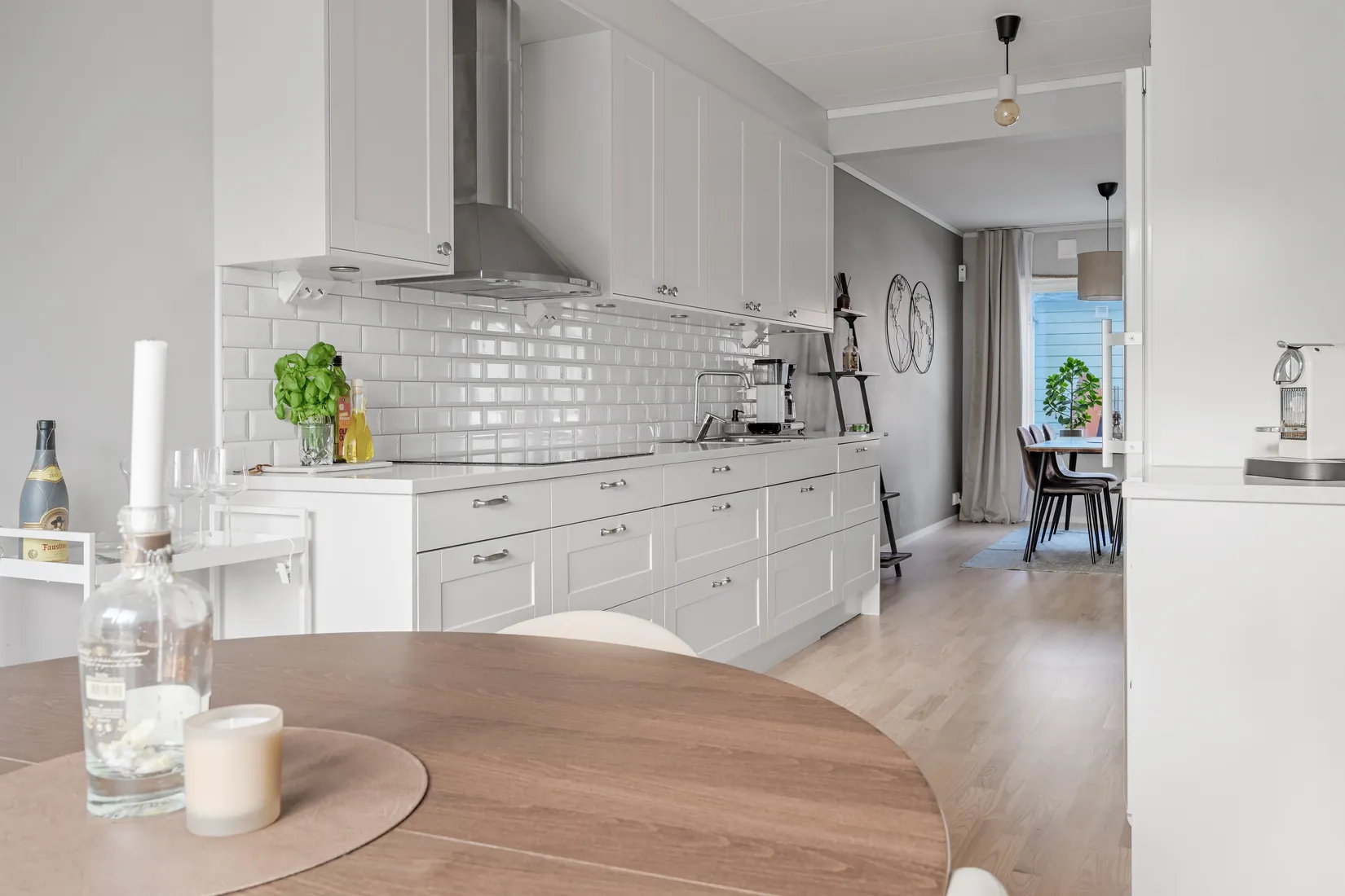 Radhus, Vällstavägen 9, Eds Allé, Upplands Väsby