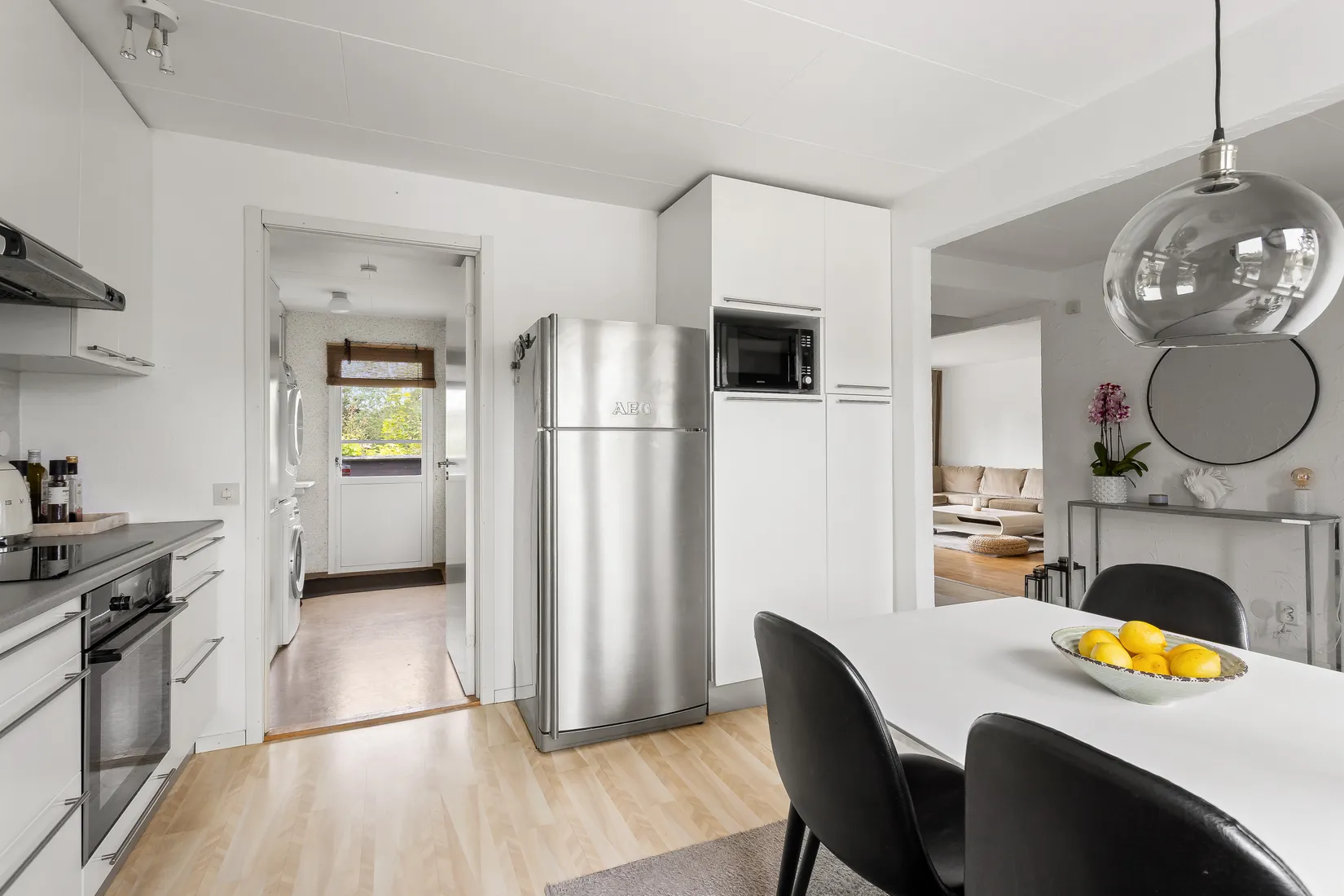Radhus, Hasselnötsvägen 14, Viksjö Hummelmora, Järfälla
