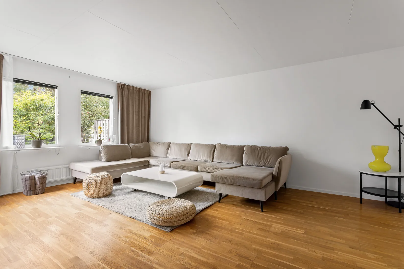 Radhus, Hasselnötsvägen 14, Viksjö Hummelmora, Järfälla