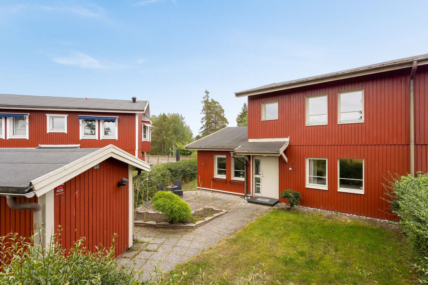 Radhus, Hasselnötsvägen 14, Viksjö Hummelmora, Järfälla