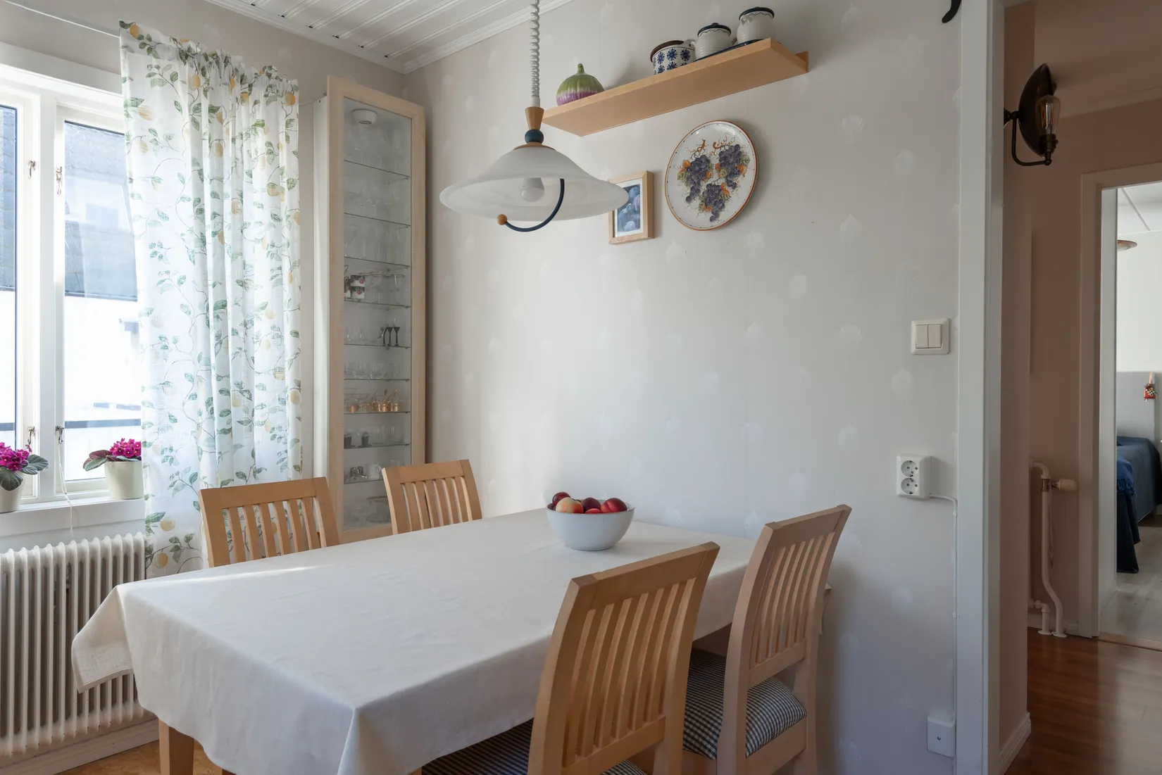 Villa, Byggmästaregatan 4, Gamla Hjärsta, Örebro