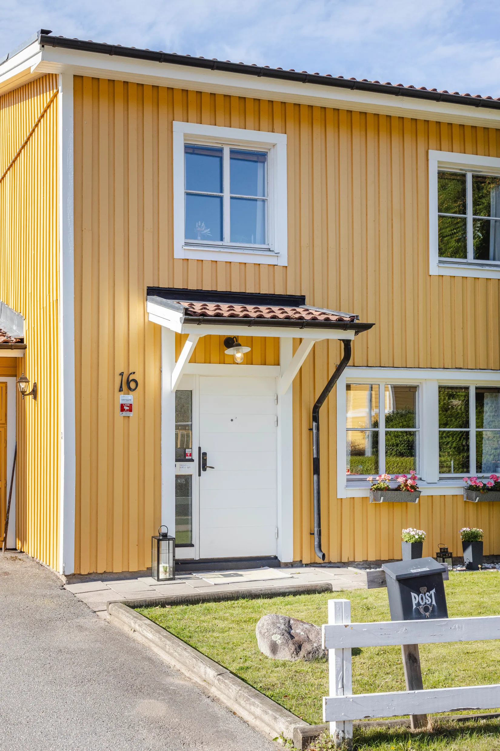 Radhus, Snödroppsvägen 16, Gryta, Västerås