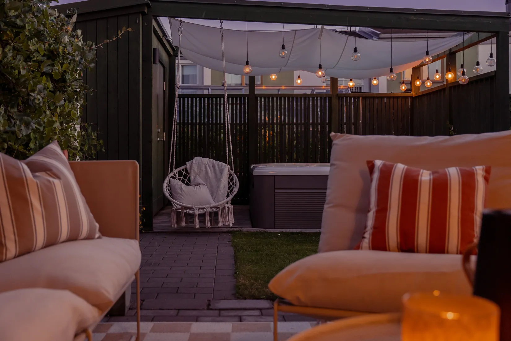 Radhus, Vitmossvägen 16, Lindbacken, Uppsala