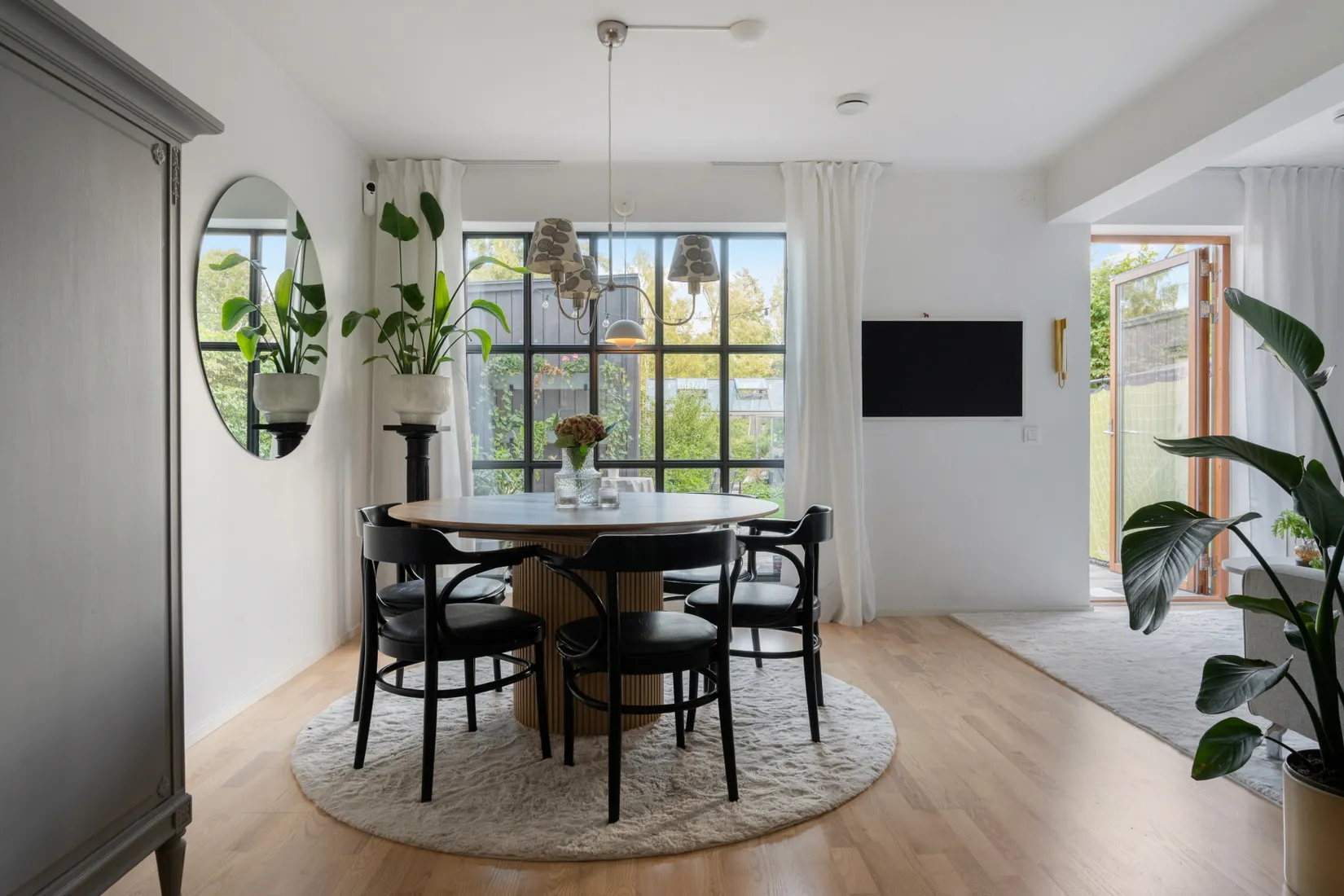 Radhus, Blomsterslingan 23, Mörtnäs, Värmdö