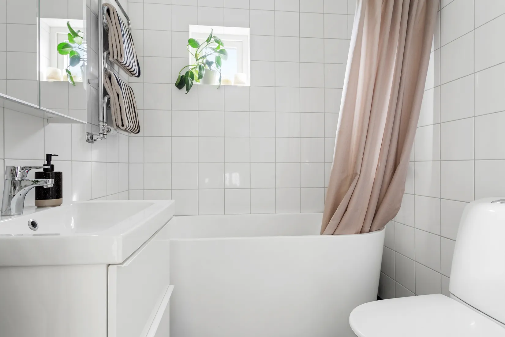 Radhus, Luleågatan 1, Ärrarps Ängar, Ängelholm