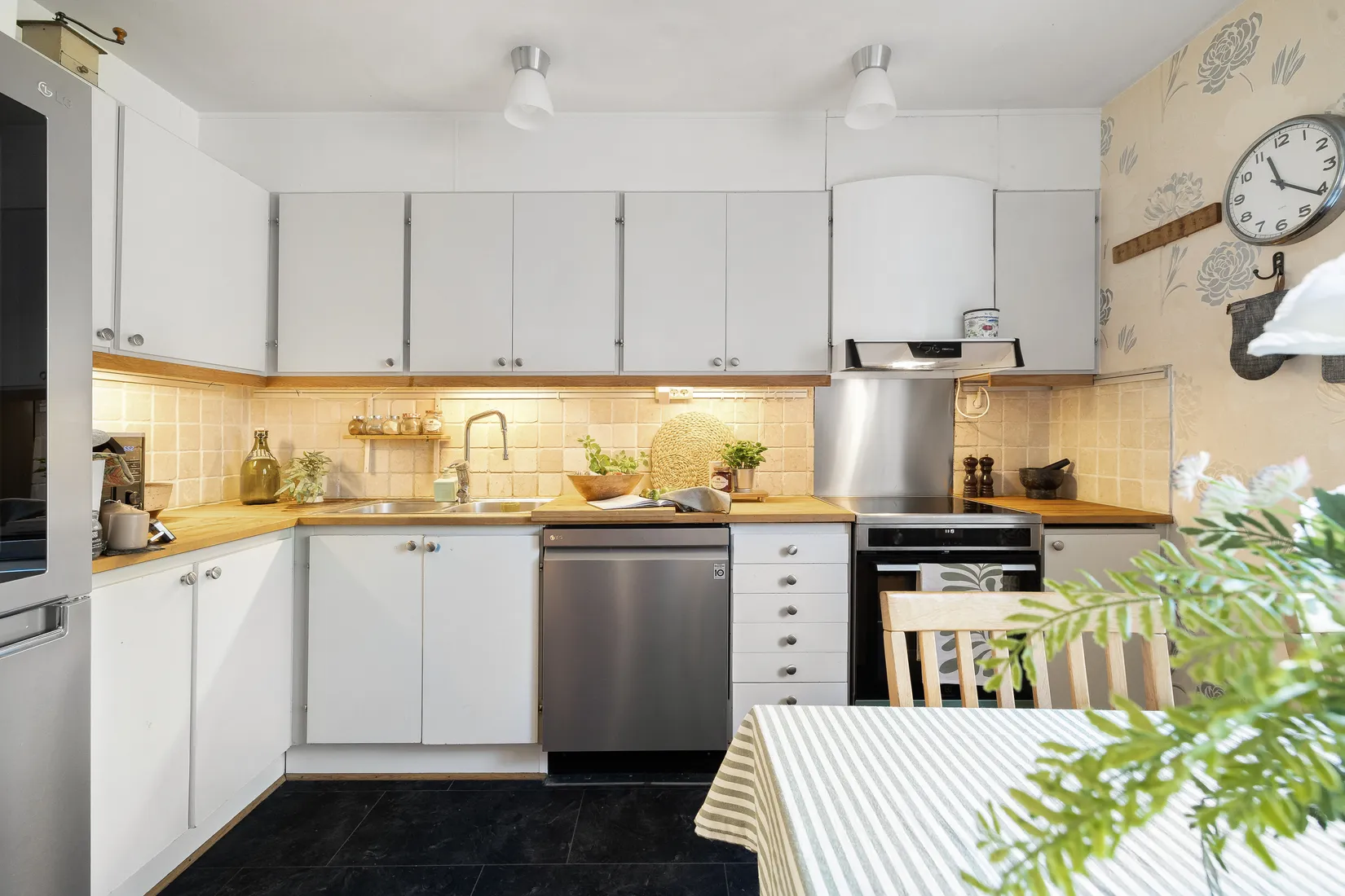 Radhus, Tallåsvägen 58, Kragstalund, Vallentuna