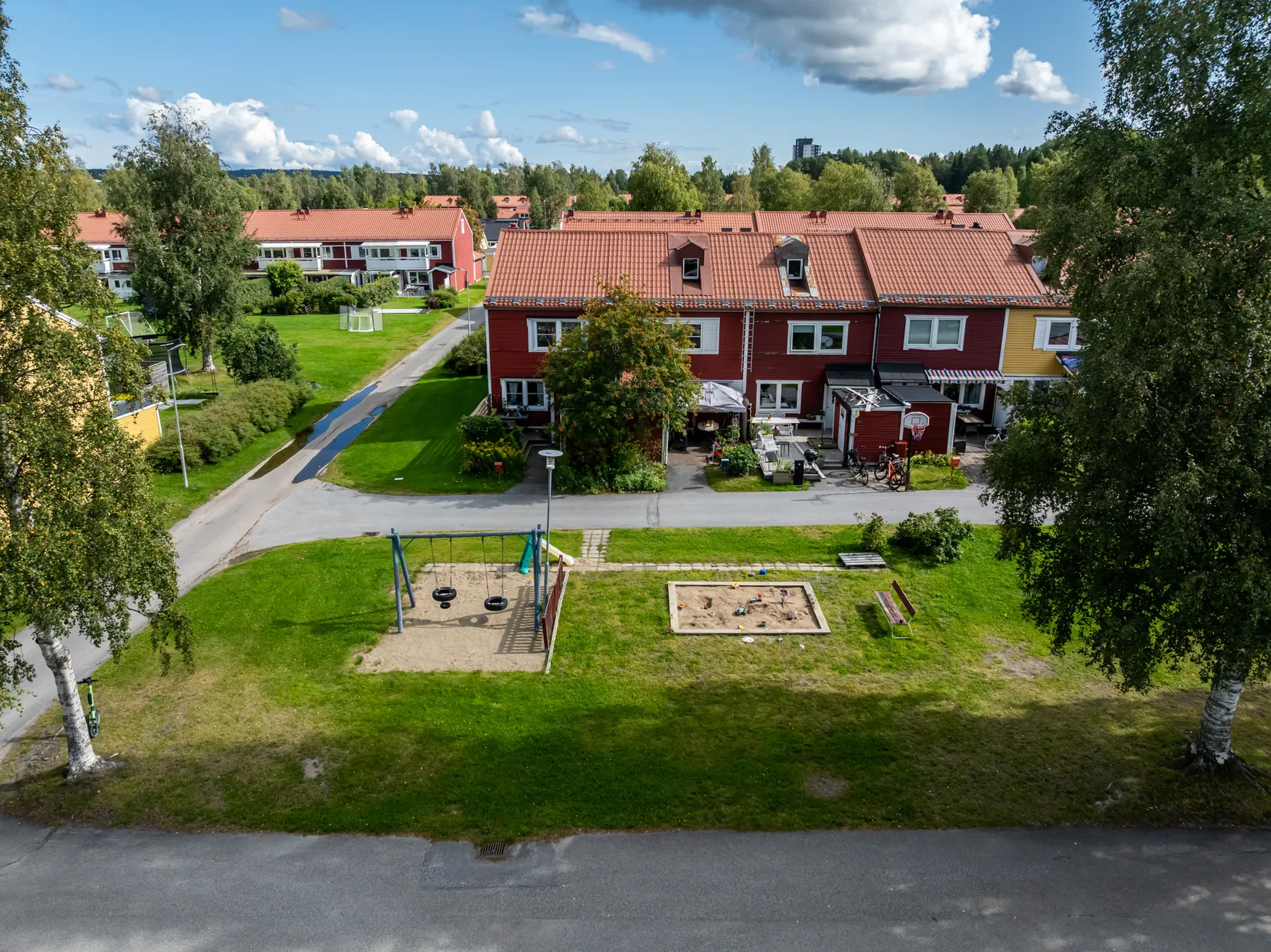Radhus, Banjostråket 1, Rödäng, Umeå