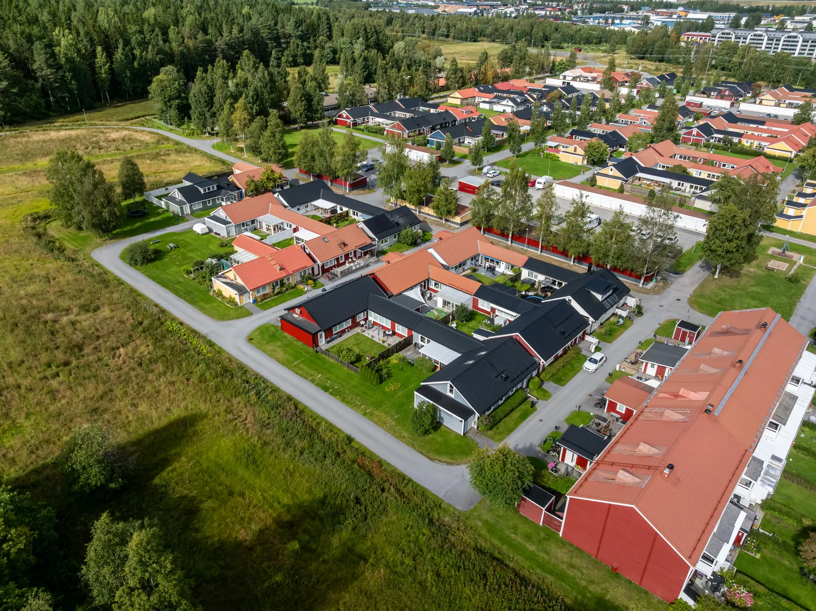 Radhus, Banjostråket 1, Rödäng, Umeå