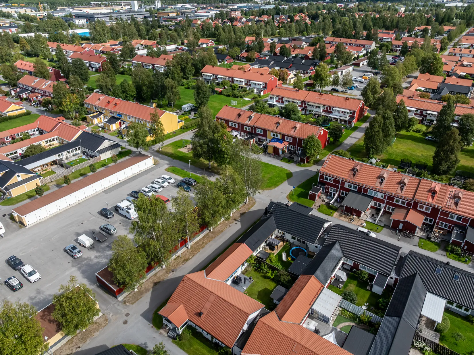 Radhus, Banjostråket 1, Rödäng, Umeå