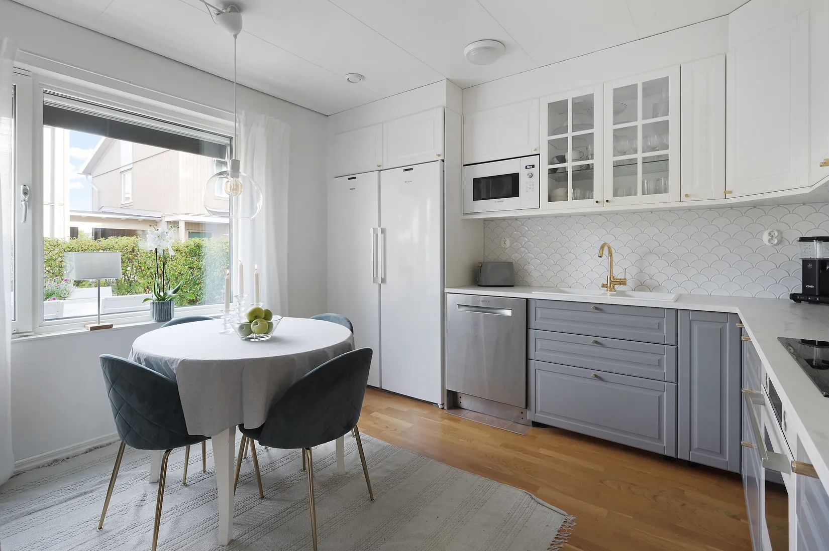 Radhus, Nidarosslingan 72, Skälby, Järfälla