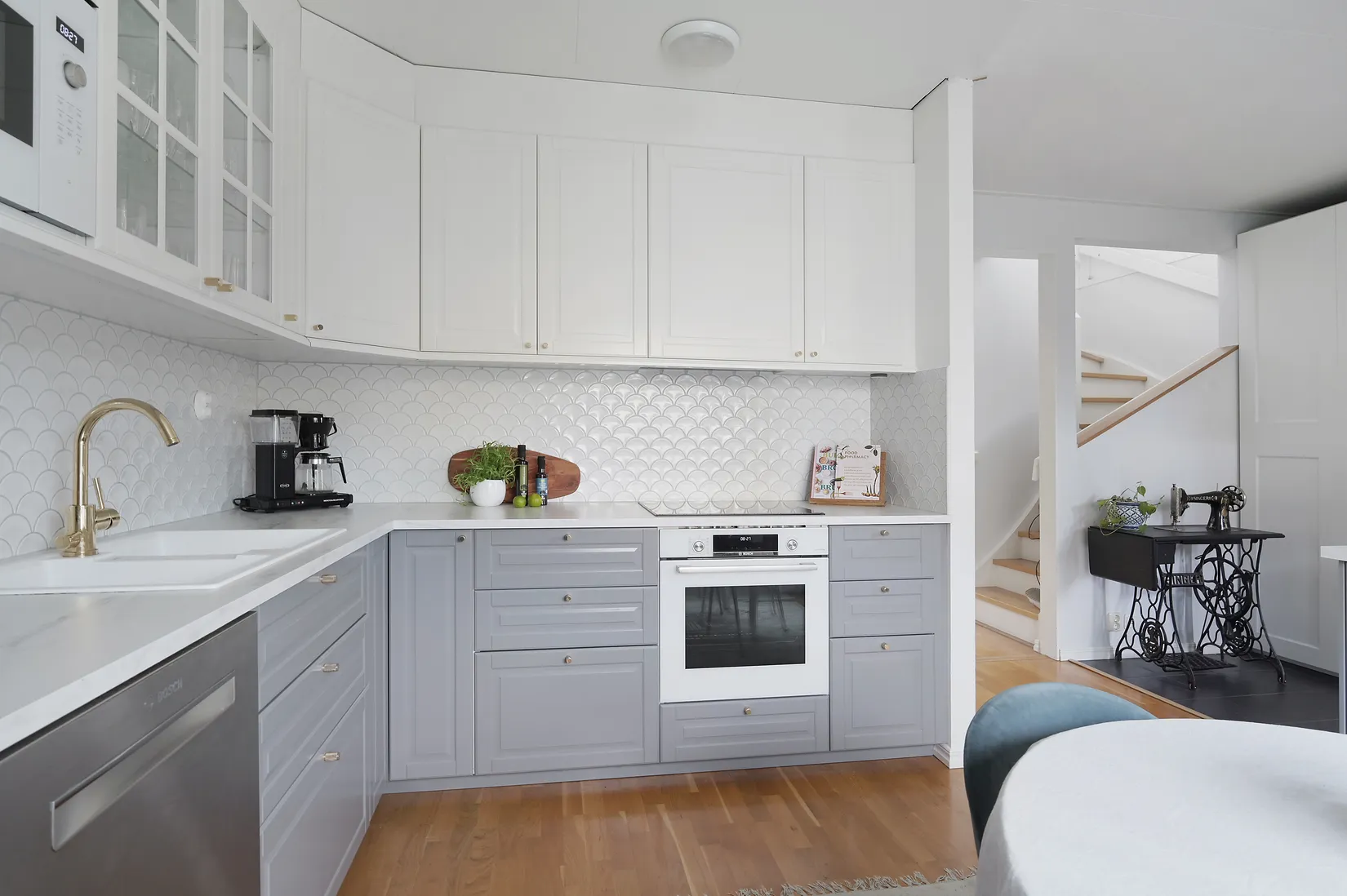 Radhus, Nidarosslingan 72, Skälby, Järfälla