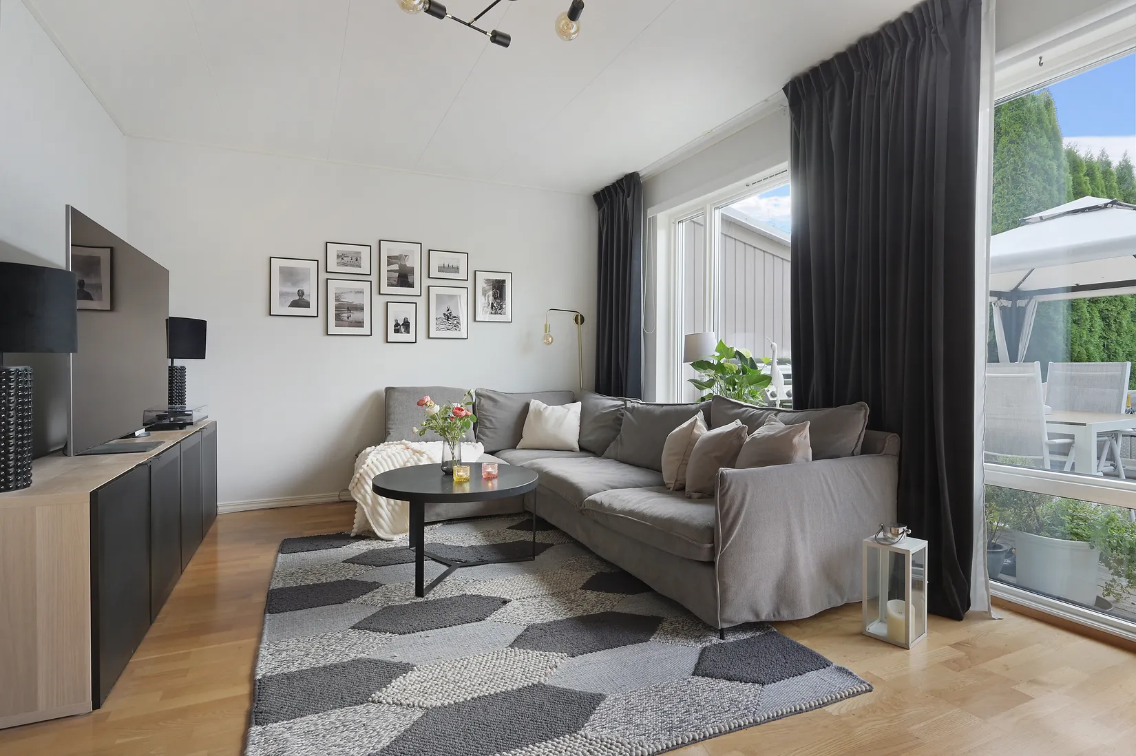 Radhus, Nidarosslingan 72, Skälby, Järfälla