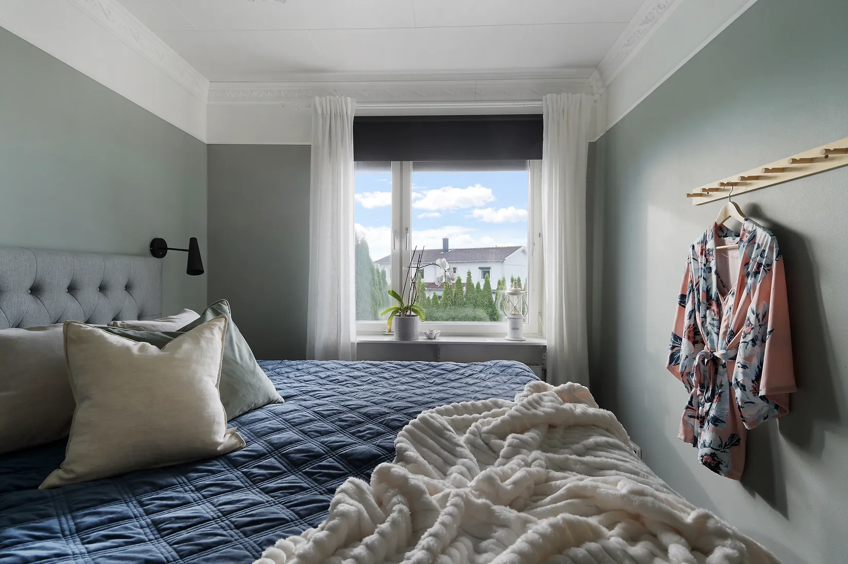 Radhus, Nidarosslingan 72, Skälby, Järfälla