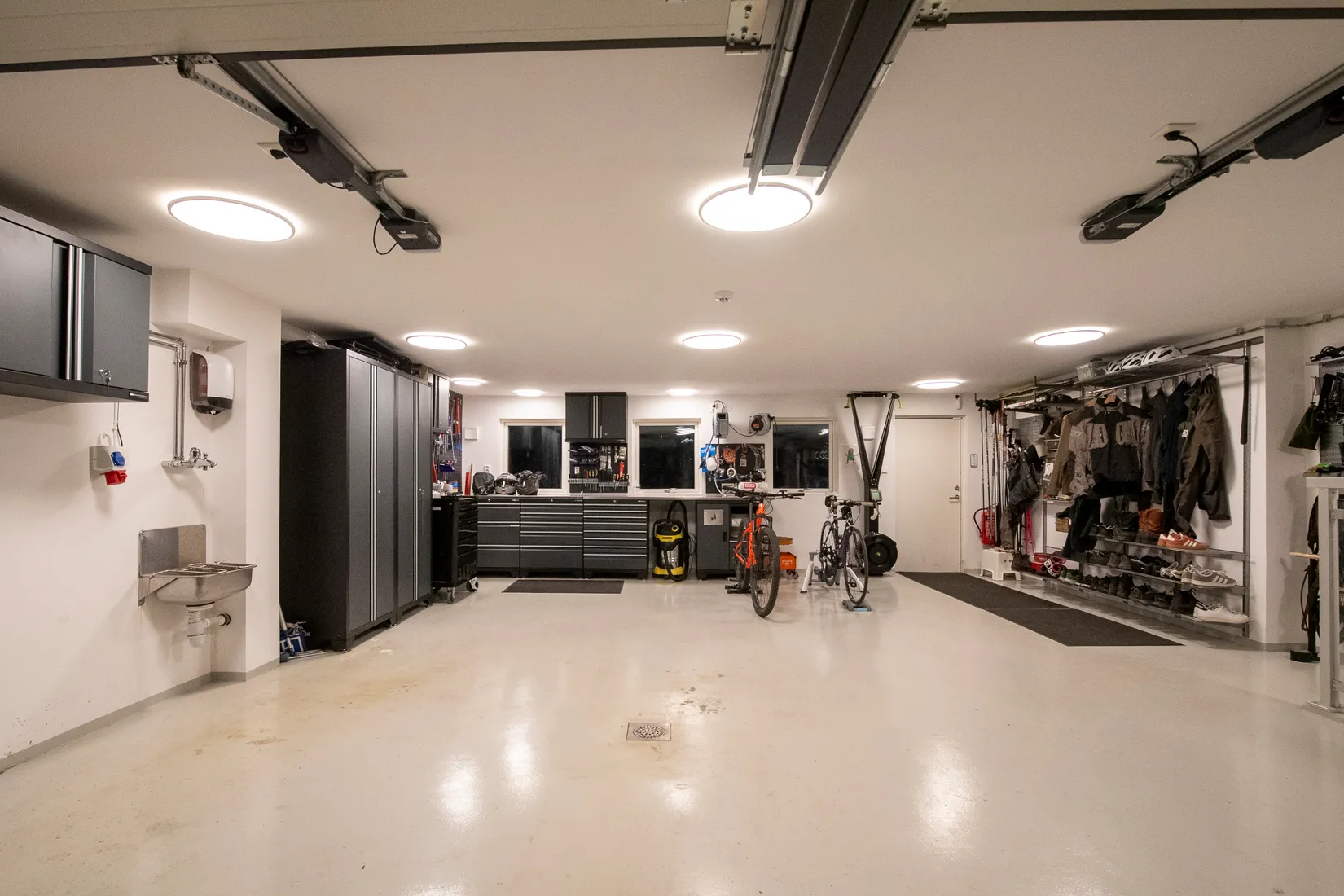 Villa, Höjdhoppargatan 12, Rönnby, Västerås