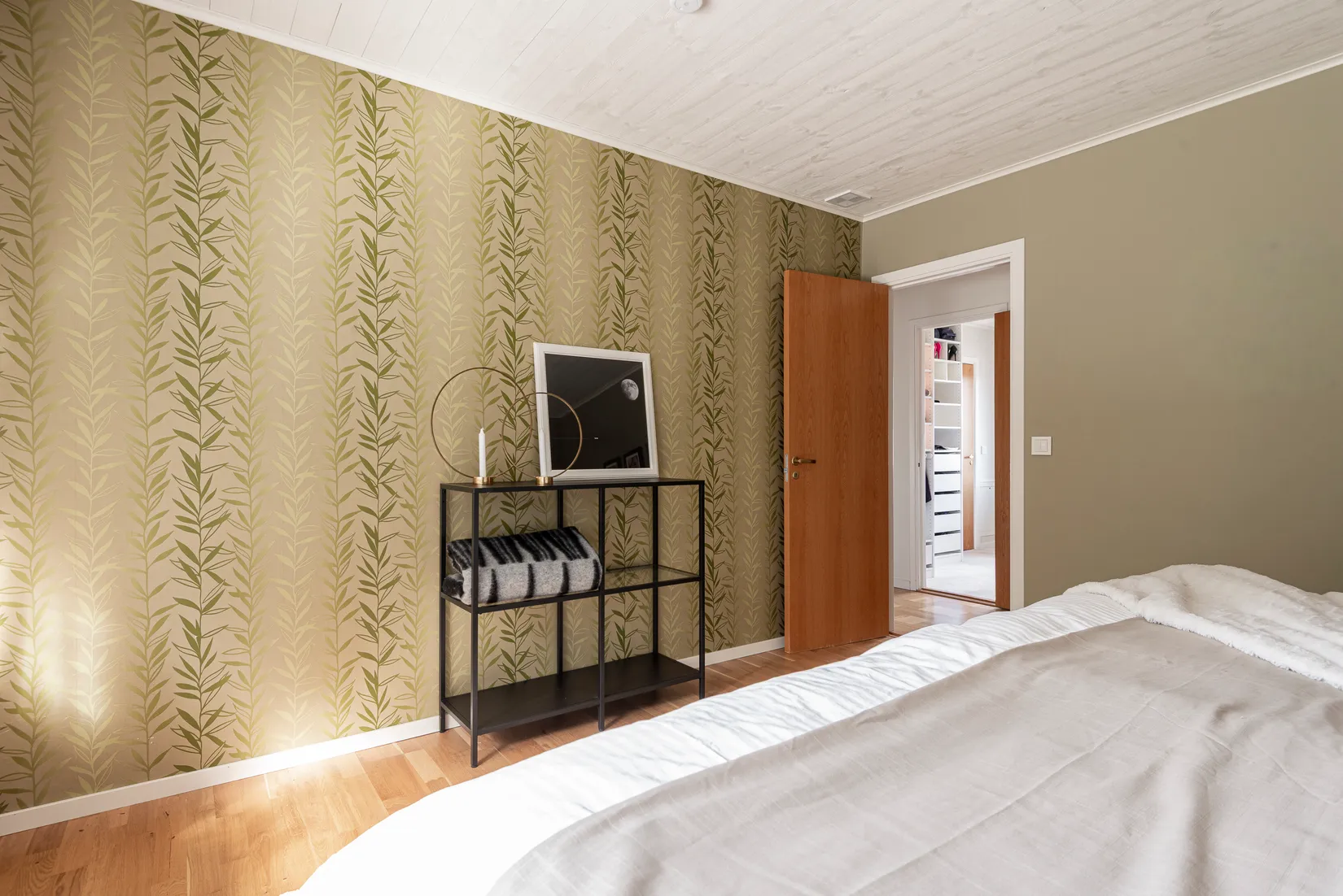 Villa, Höjdhoppargatan 12, Rönnby, Västerås