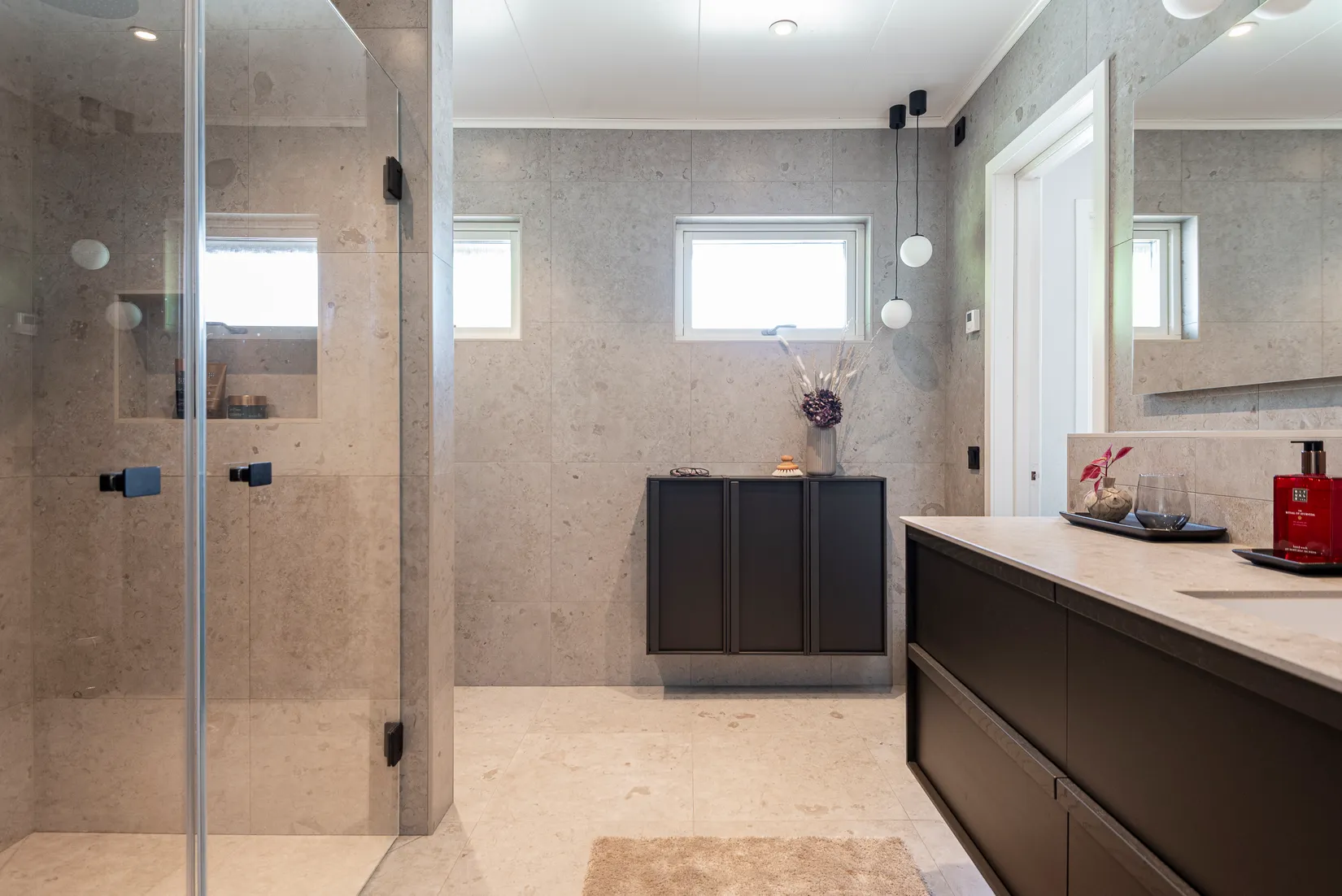Villa, Höjdhoppargatan 12, Rönnby, Västerås