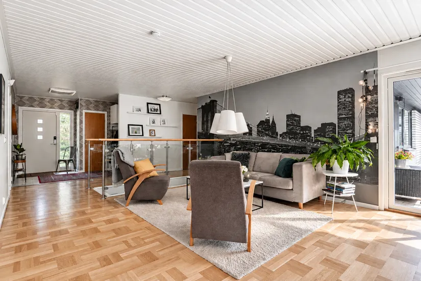 Villa, Höjdhoppargatan 12, Rönnby, Västerås
