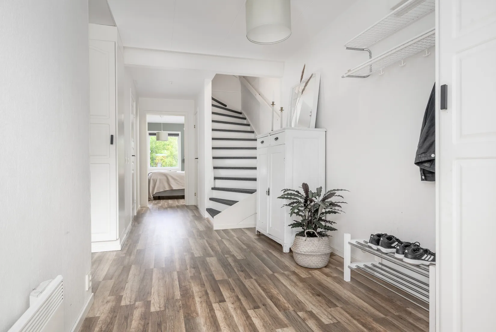 Radhus, Jaktfalksvägen 44, Bosvedjan, Sundsvall
