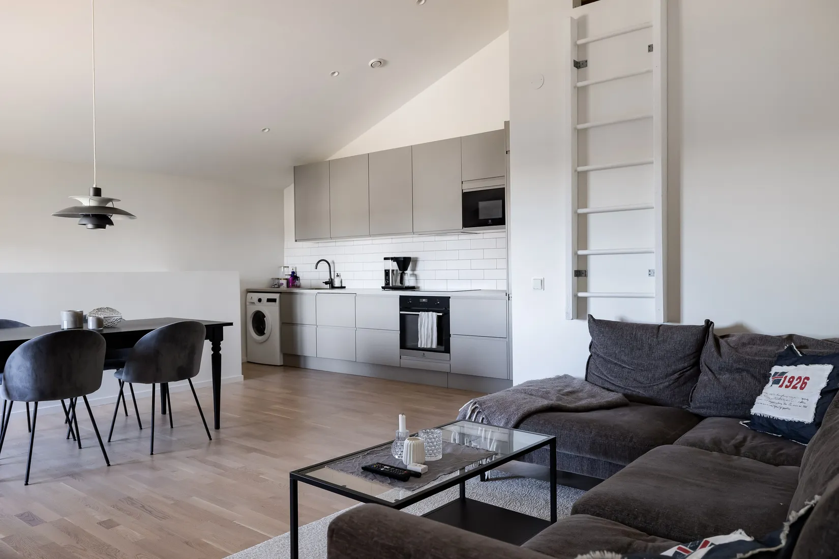 Villa, Klövergatan 13, Gröna Sörby, Kumla