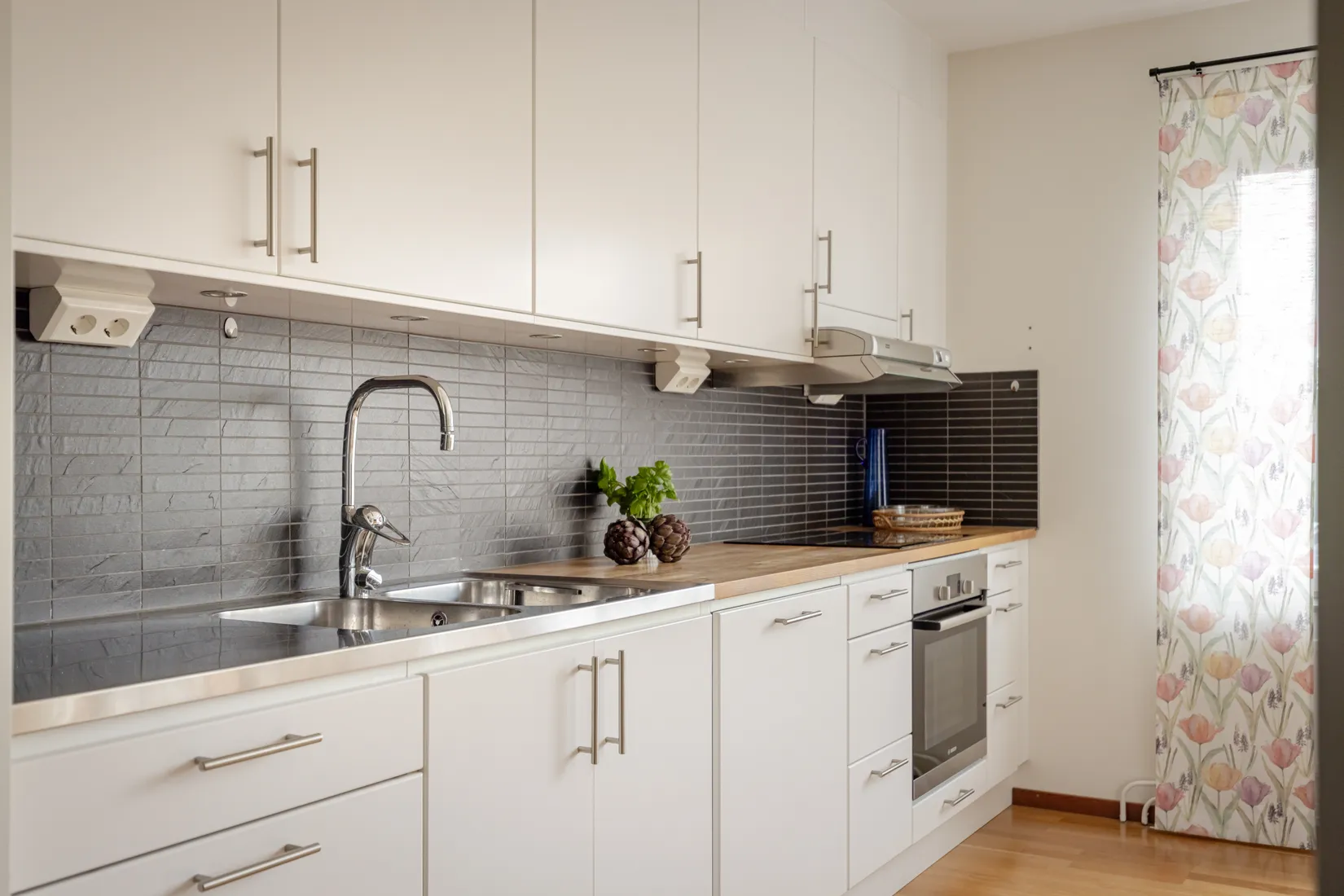 Bostadsrätt, Majrovägen 3, Gubbängen, Stockholm