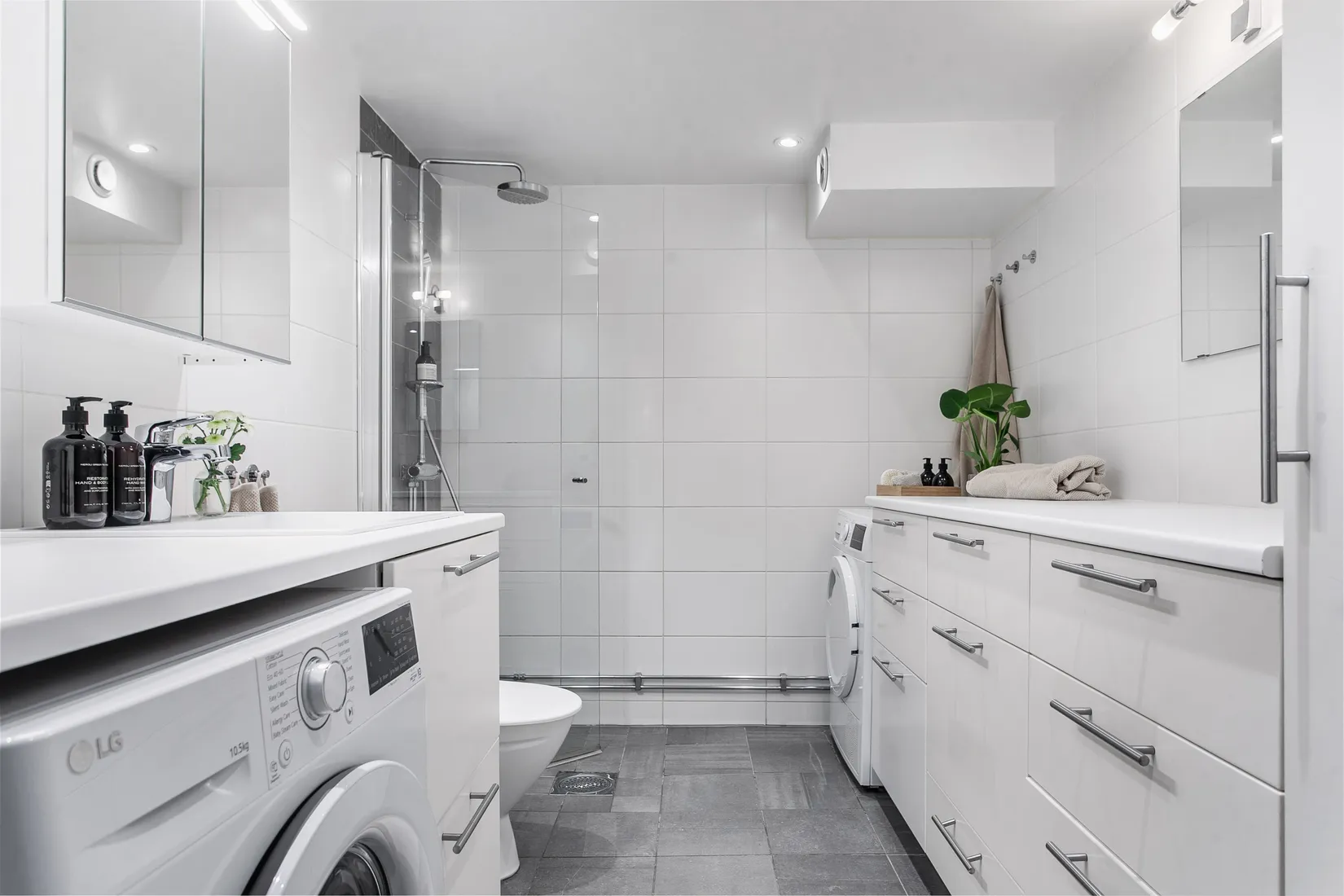 Radhus, Berguddsvägen 23, Baggensudden, Nacka