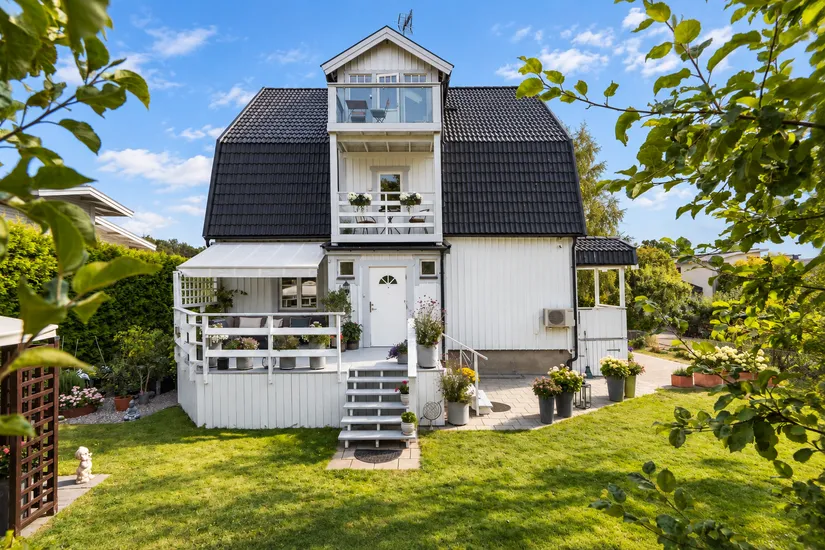 Villa, Enköpingsgatan 7, Hemdal, Västerås