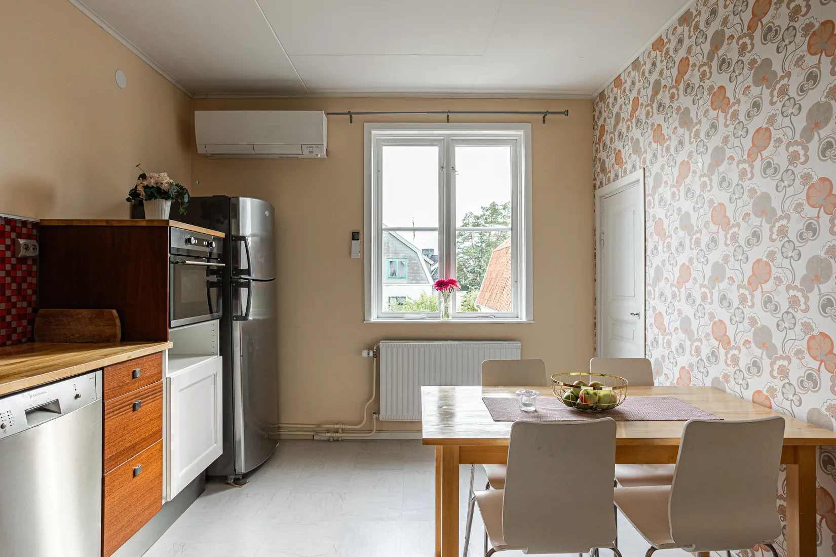 Villa, Enköpingsgatan 7, Hemdal, Västerås
