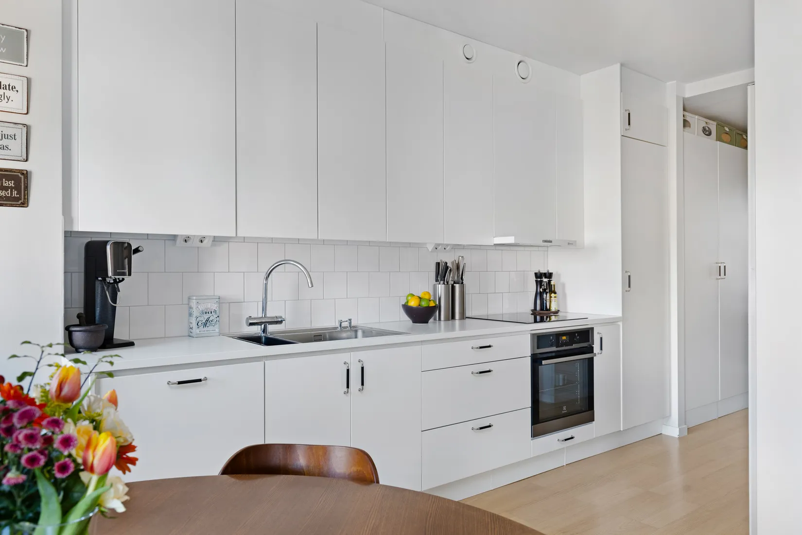 Bostadsrätt, Starrbäcksgatan 11D, högst upp!, Centrala Sundbyberg, Sundbyberg