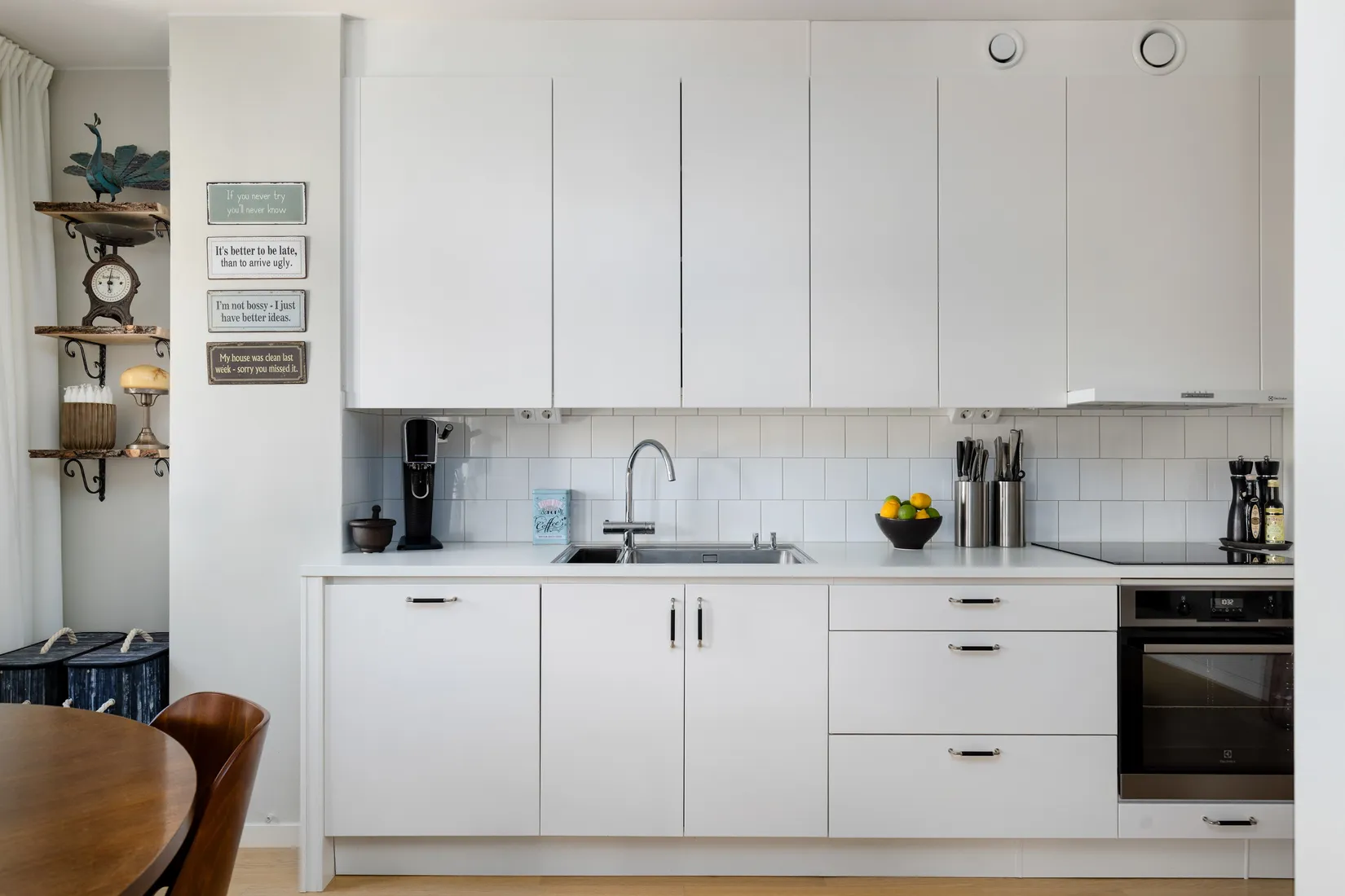 Bostadsrätt, Starrbäcksgatan 11D, högst upp!, Centrala Sundbyberg, Sundbyberg
