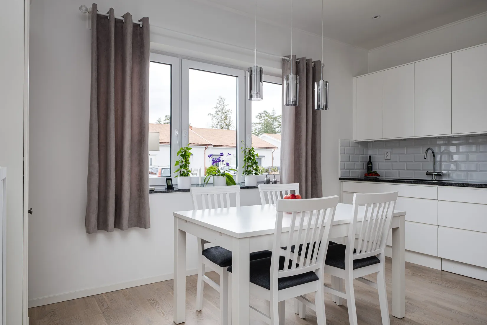 Radhus, Koggvägen 2, Bredsand, Enköping