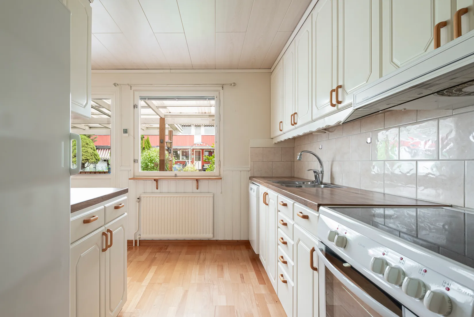 Radhus, Ringduvegatan 32, Råby, Västerås