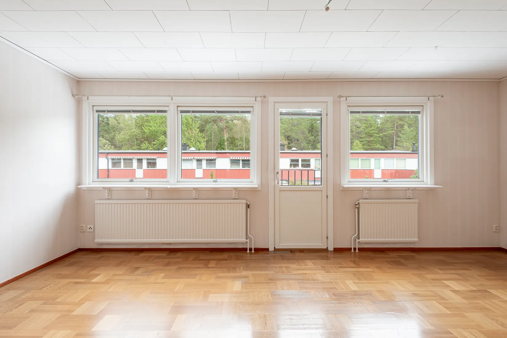 Radhus, Ringduvegatan 32, Råby, Västerås
