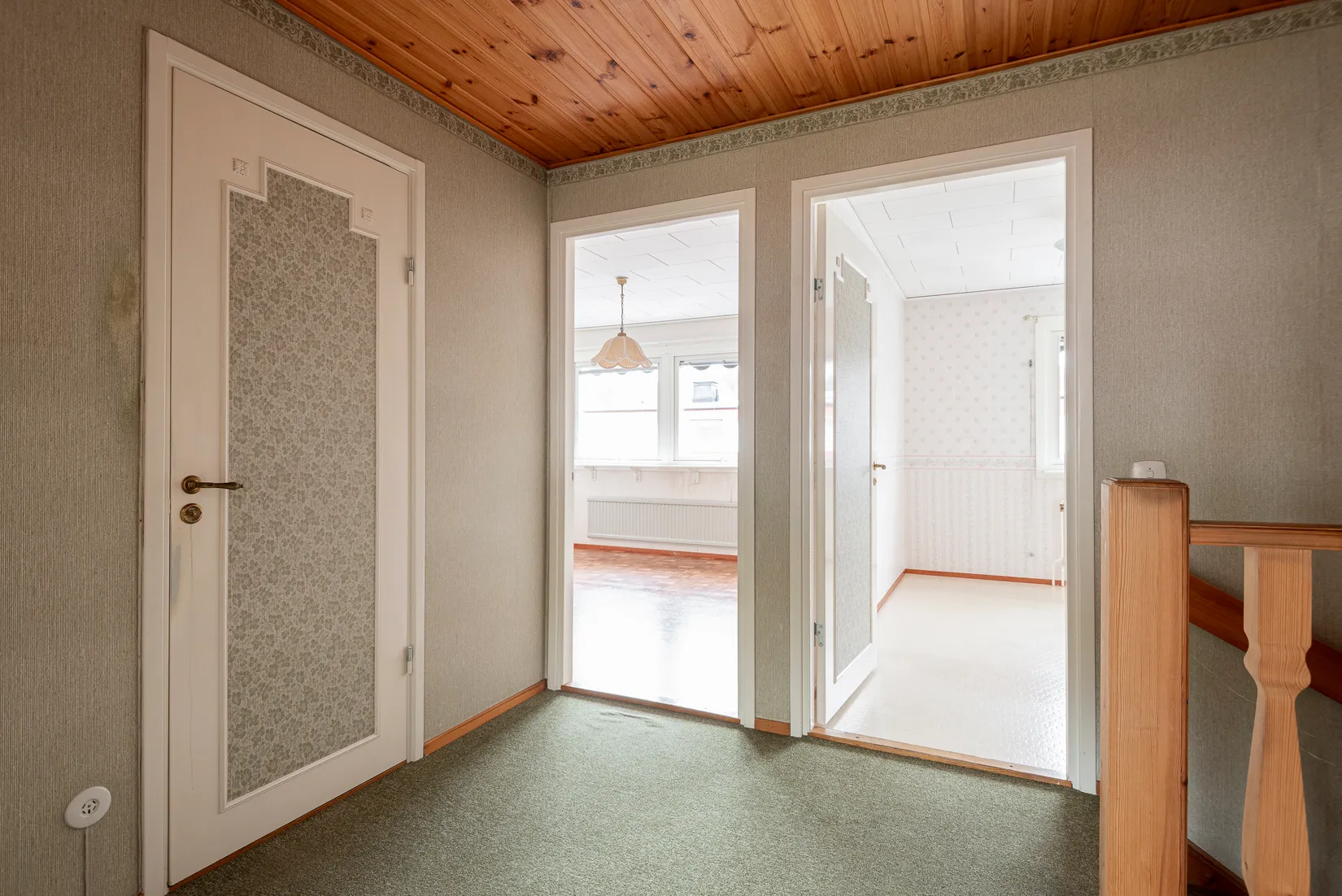 Radhus, Ringduvegatan 32, Råby, Västerås