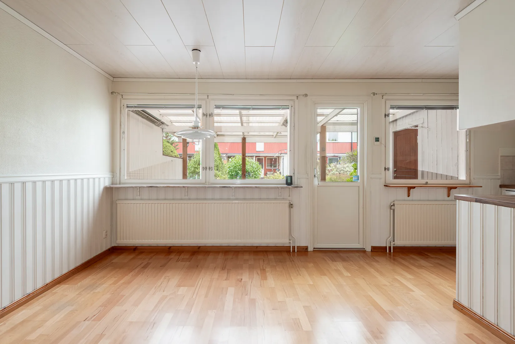 Radhus, Ringduvegatan 32, Råby, Västerås