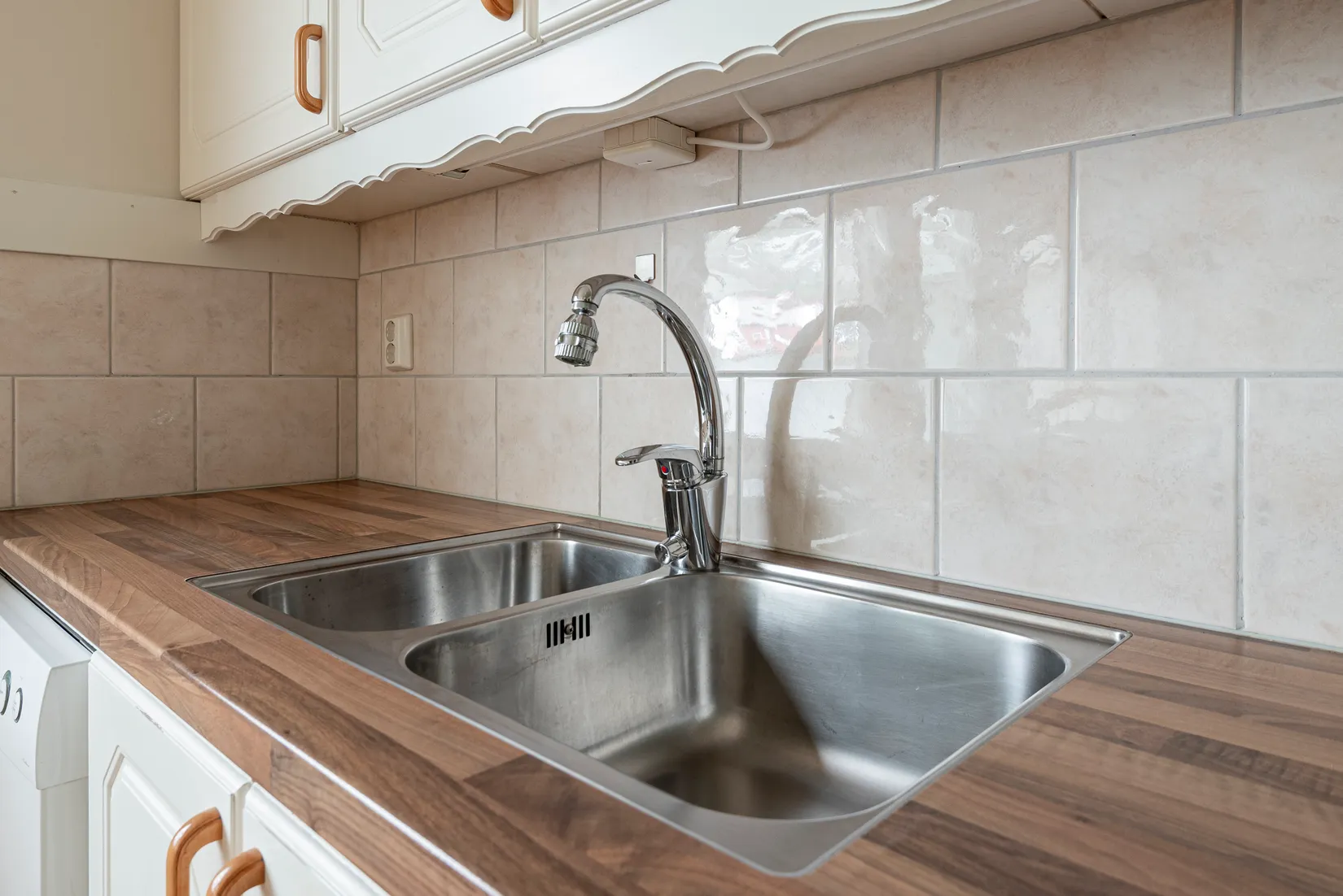 Radhus, Ringduvegatan 32, Råby, Västerås