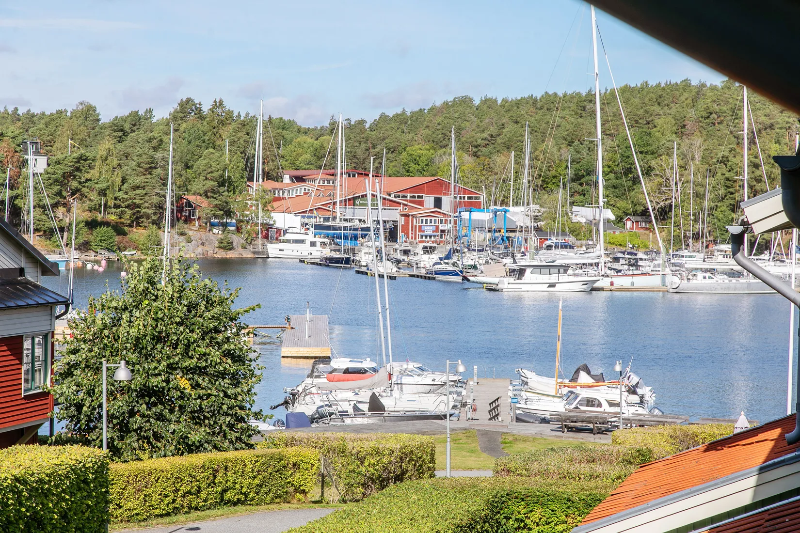 Radhus, August Plyms väg 4, Nacka
