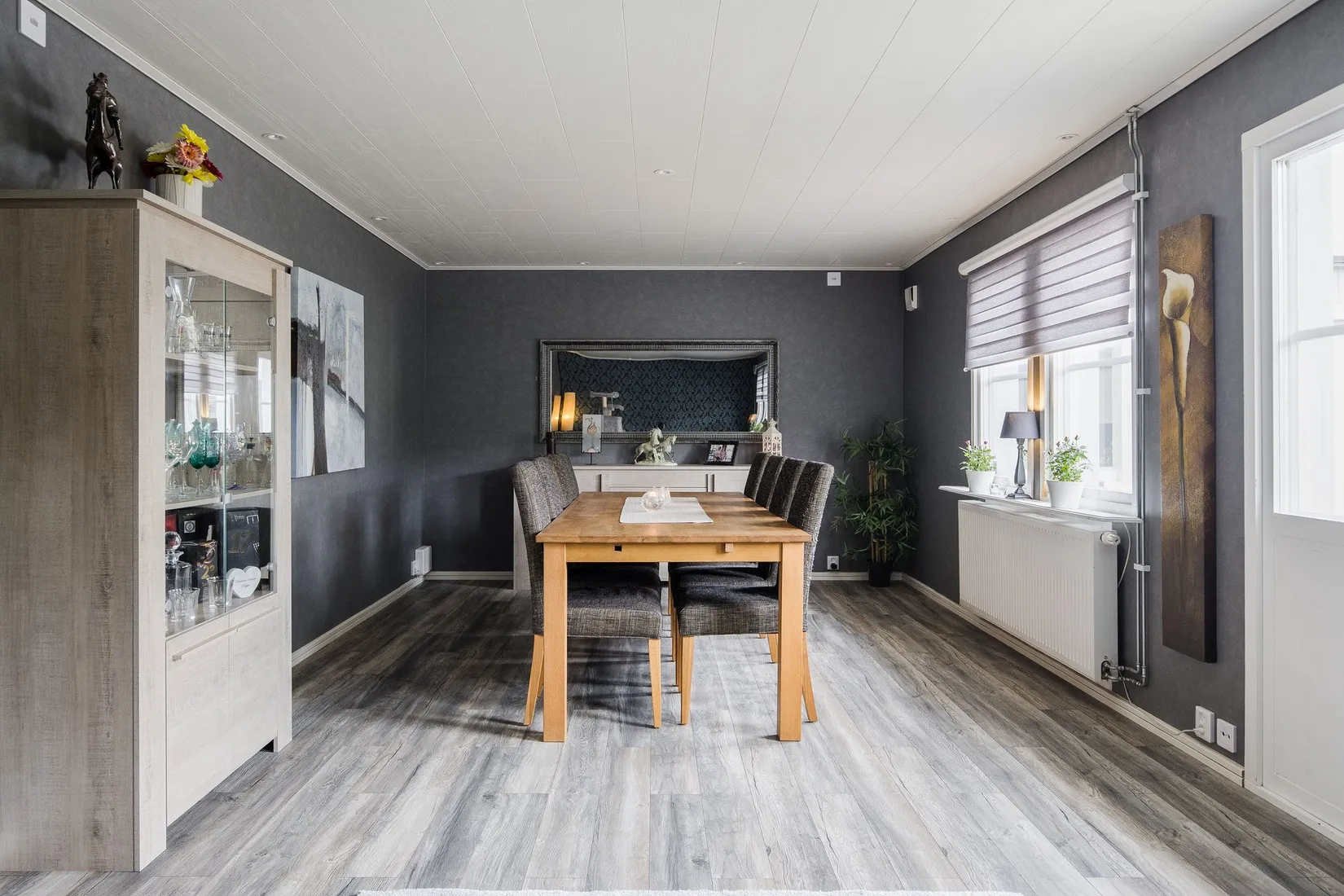 Radhus, Ladugatan 9, Majåker, Lidköping