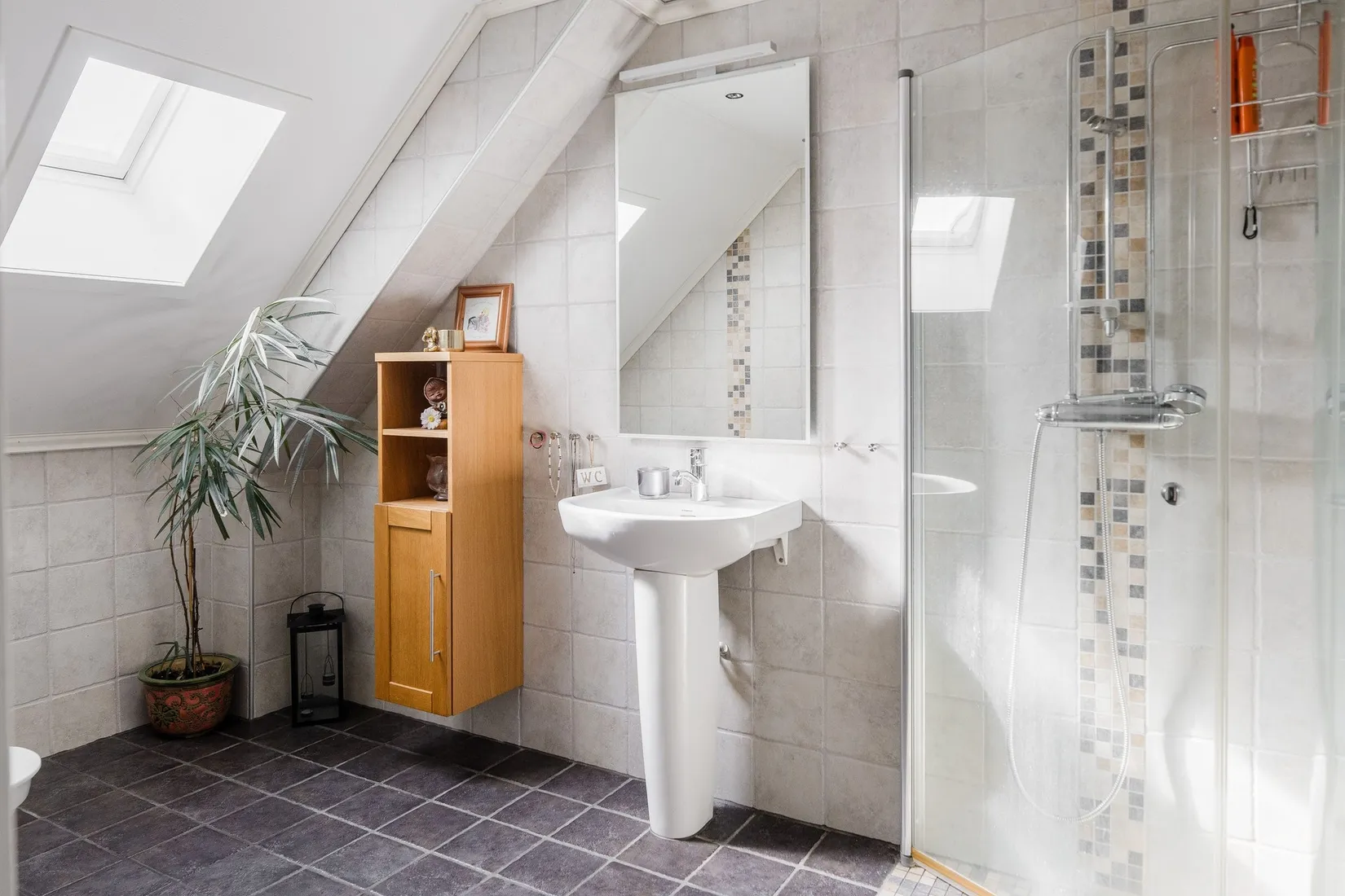 Radhus, Ladugatan 9, Majåker, Lidköping