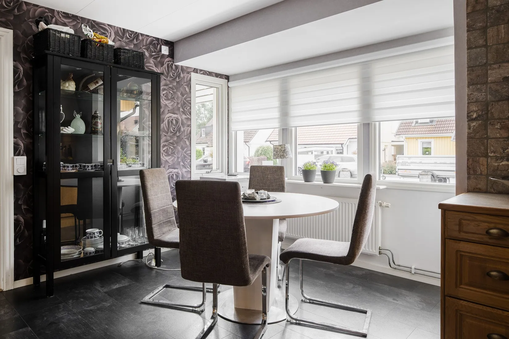 Radhus, Ladugatan 9, Majåker, Lidköping