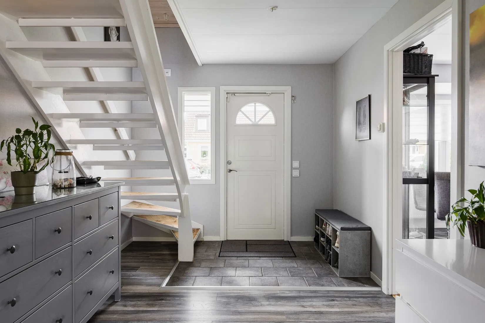 Radhus, Ladugatan 9, Majåker, Lidköping