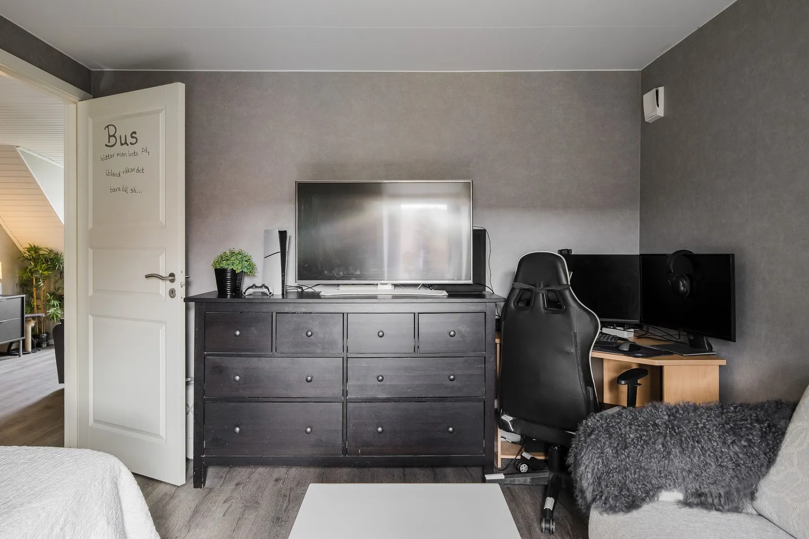Radhus, Ladugatan 9, Majåker, Lidköping