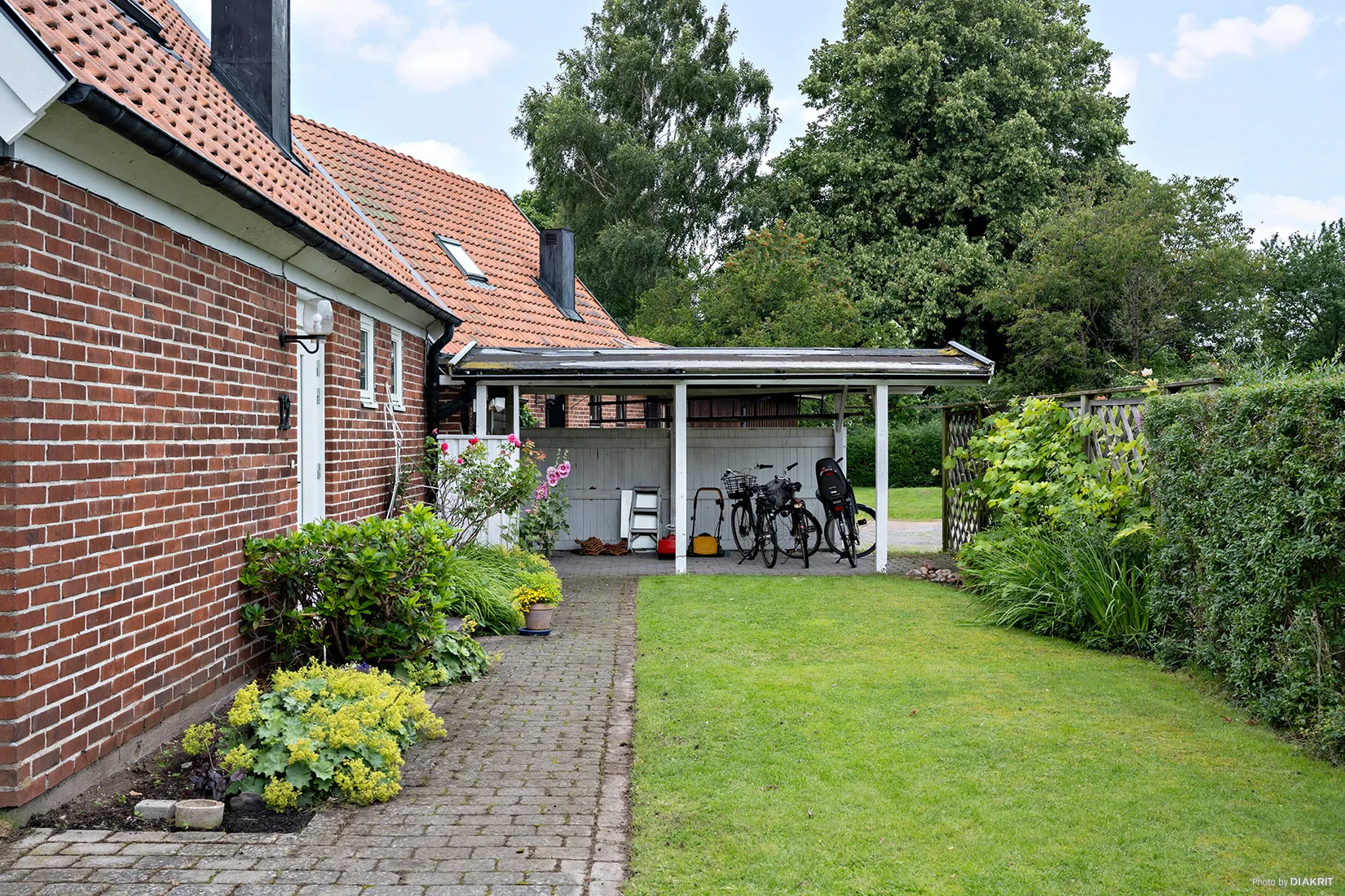 Villa, Ängdalagatan 12, Kärleken/Sofieberg/Norra utmarken, Halmstad