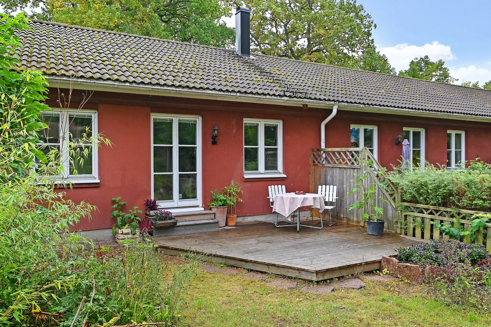 Radhus, Skolallén 28, Drottningholm, Ekerö
