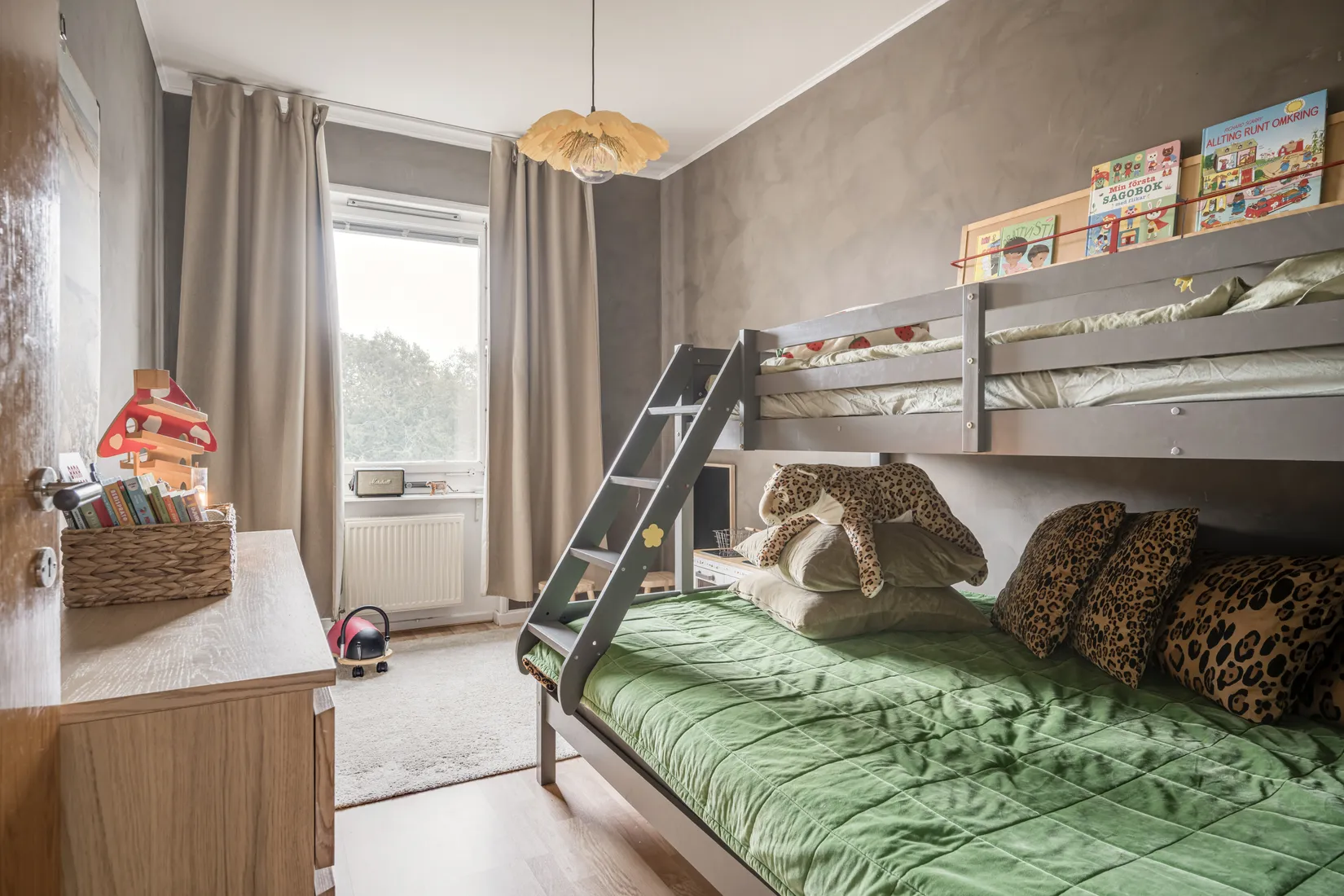 Bostadsrätt, Långhalsvägen 9, 3/3!, Årsta, Stockholm