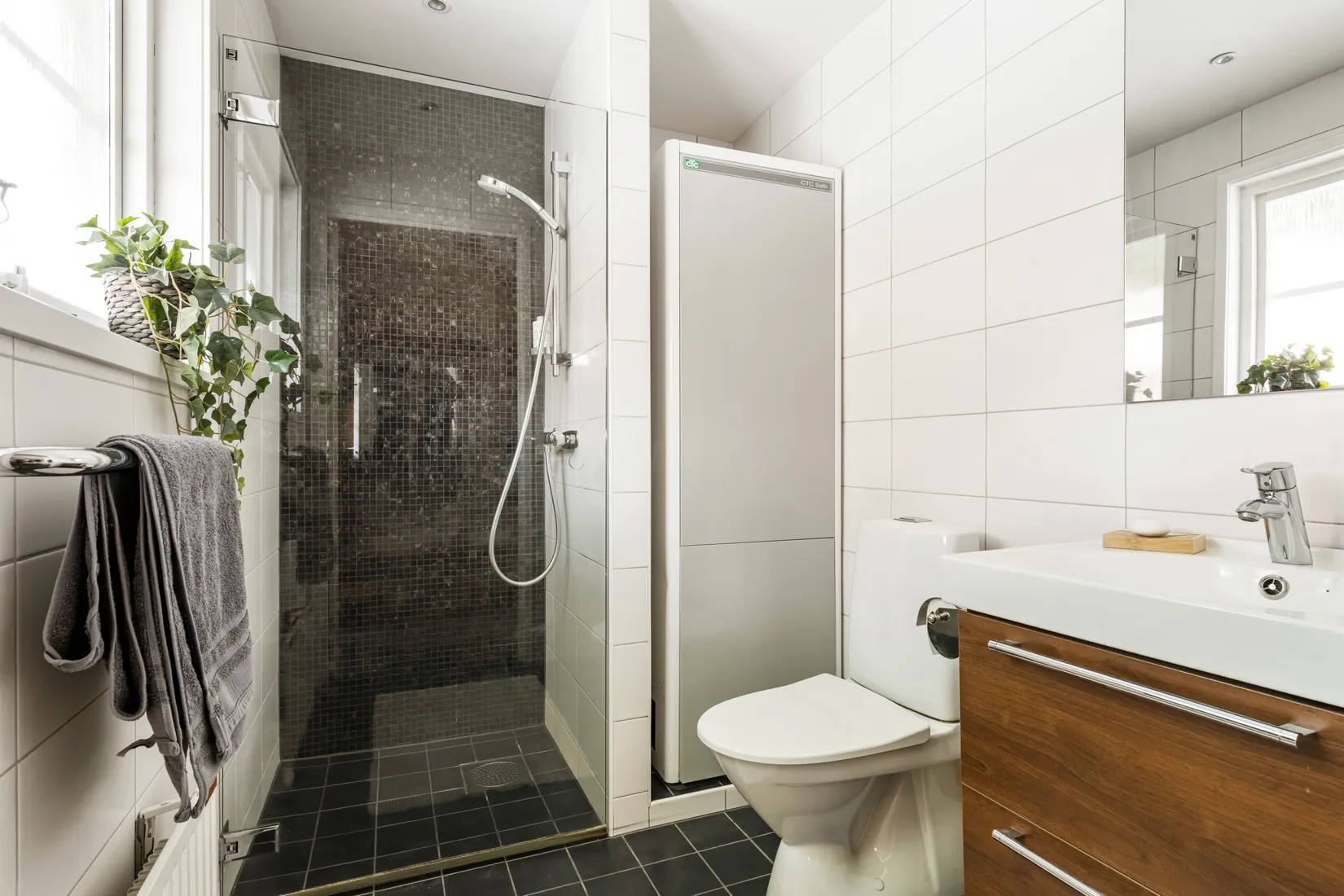 Radhus, Meijerfeldts väg 50, Näsbypark, Täby