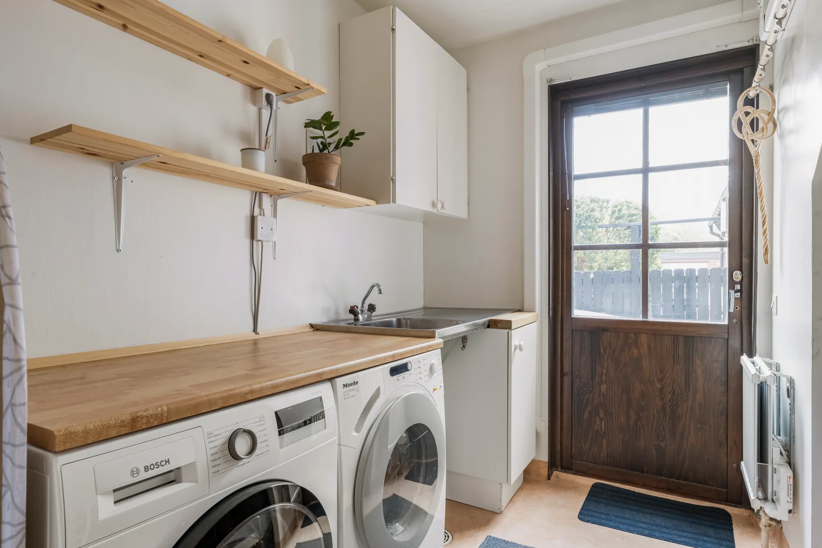 Radhus, Meijerfeldts väg 50, Näsbypark, Täby